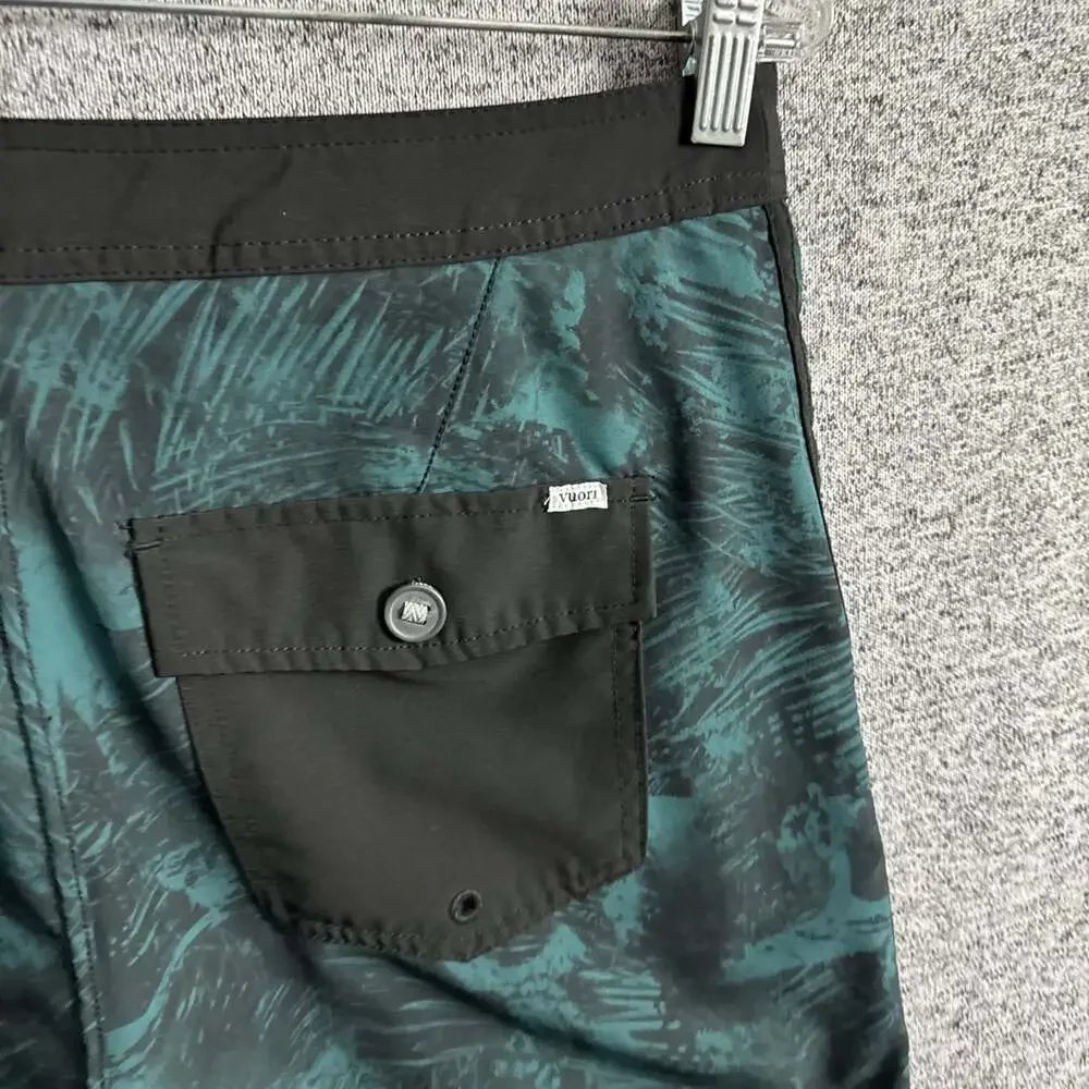 Vuori Men's Size 30 Black Green Polyester Cruise Boardshorts Summer Vacation 7